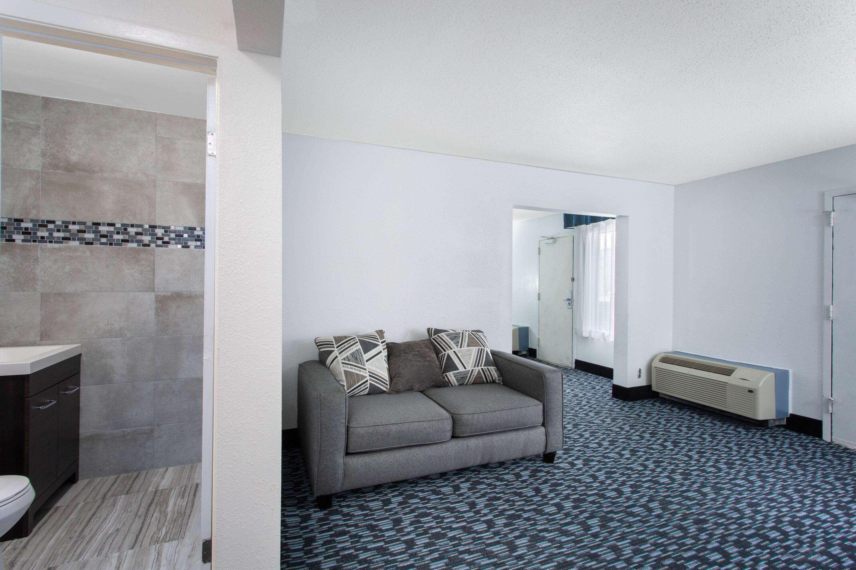 Baymont By Wyndham Charlotte University Экстерьер фото